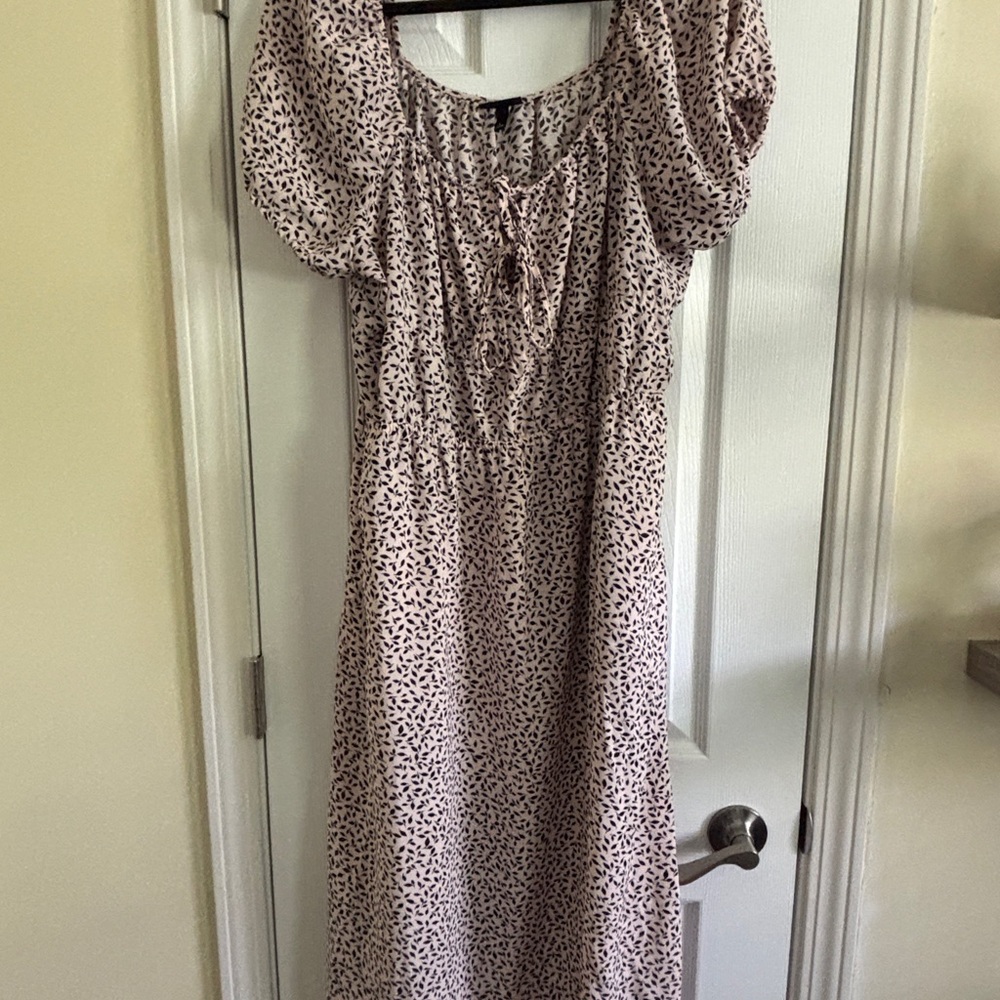 Who What Wear Pink and Black Puff Sleeve Sundress